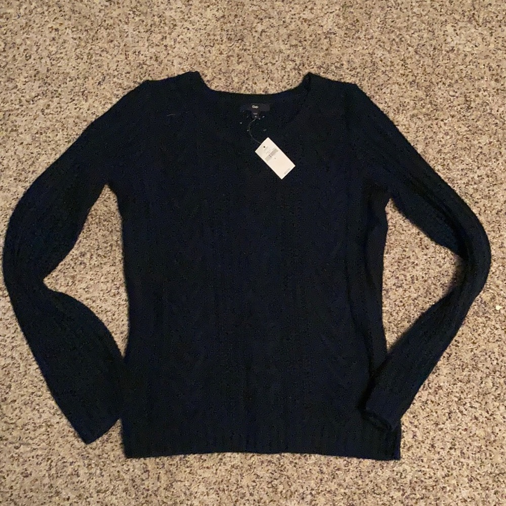 GAP navy blue sweater size small never worn